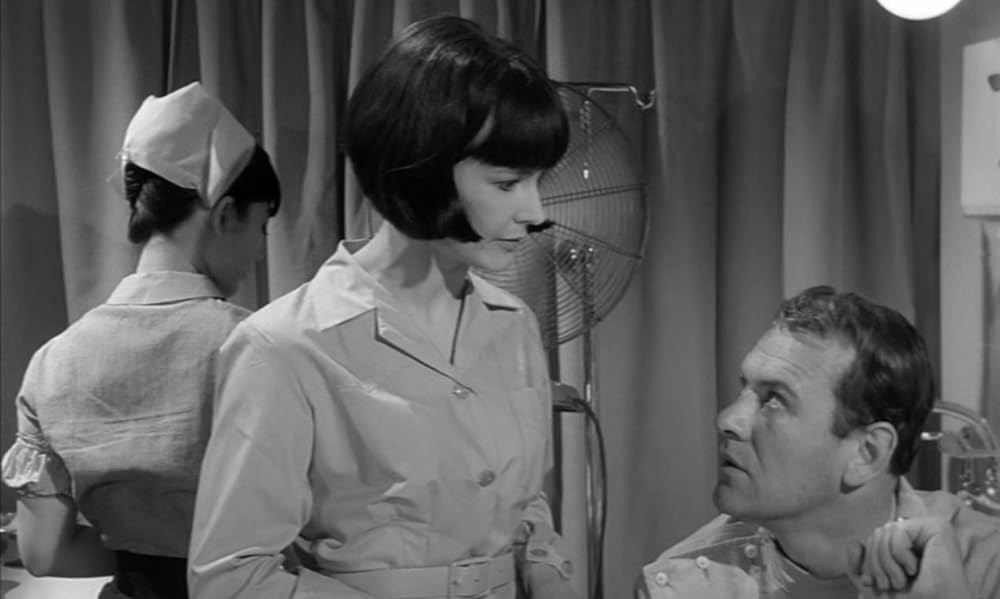 姿なき訪問者の画像