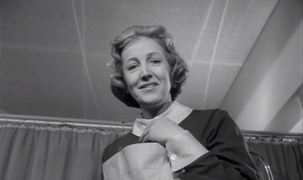 姿なき訪問者の画像