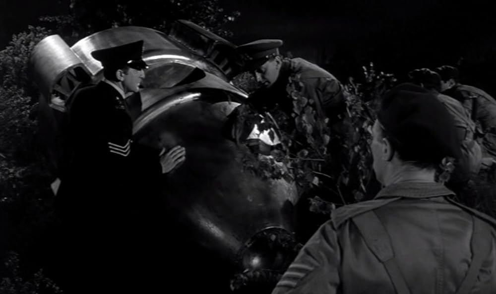 姿なき訪問者の画像