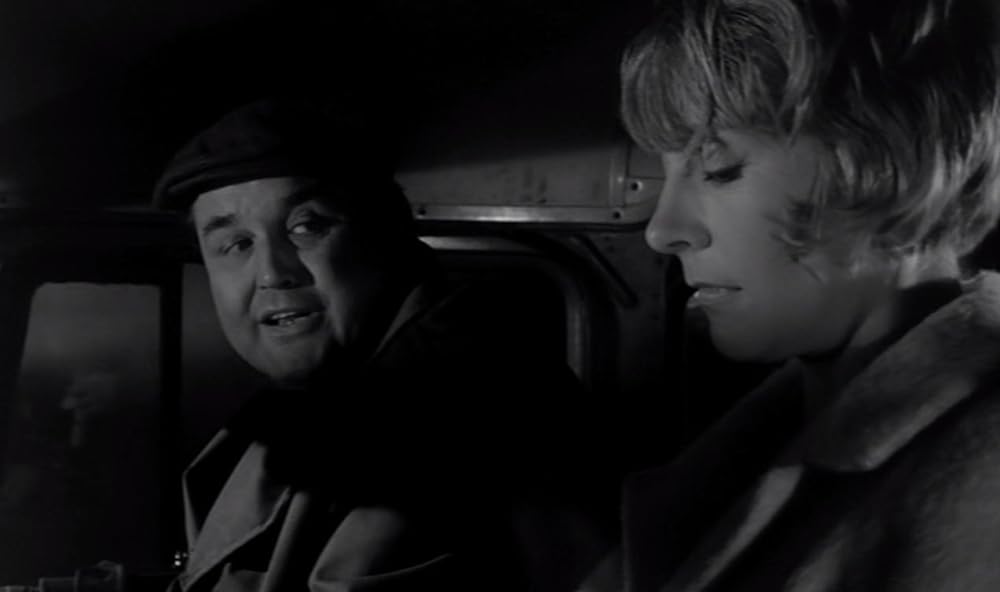 姿なき訪問者の画像