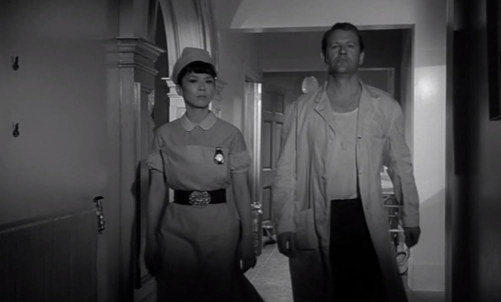 姿なき訪問者の画像