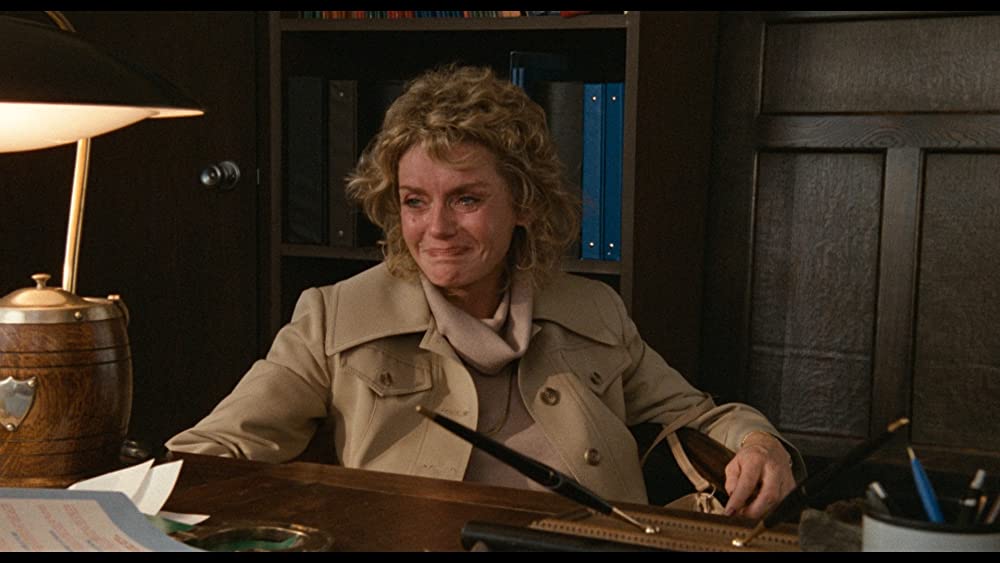 「アウト・オブ・ブルー」シャロン・ファレルの画像