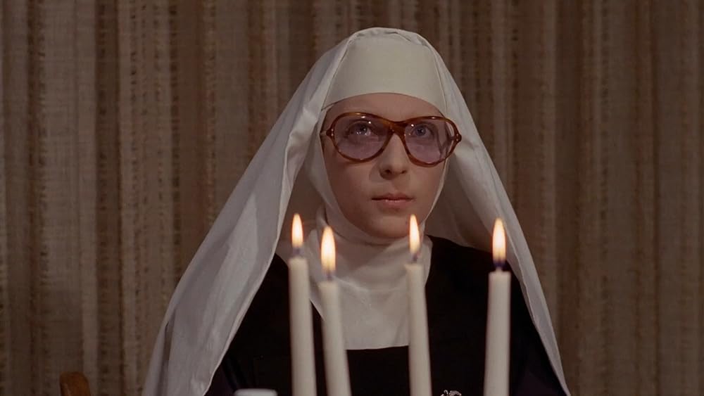 無邪気な悪魔におもちゃが8つの画像