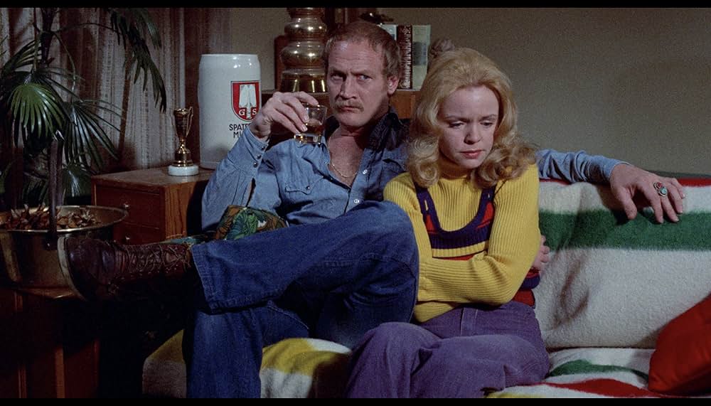 無邪気な悪魔におもちゃが8つの画像