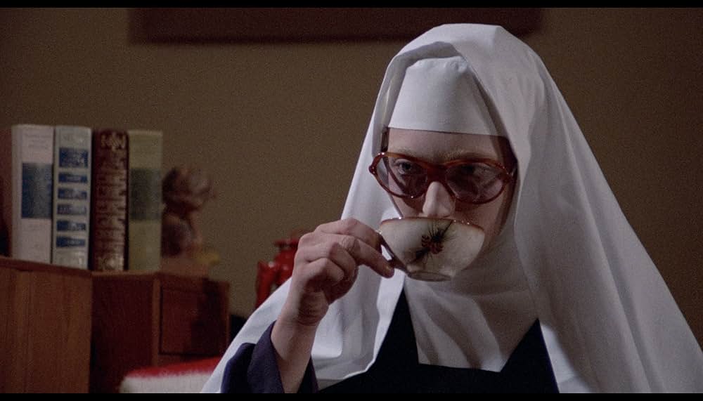 無邪気な悪魔におもちゃが8つの画像