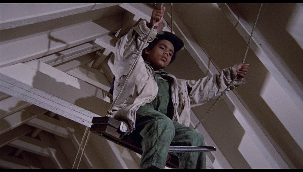 無邪気な悪魔におもちゃが8つの画像