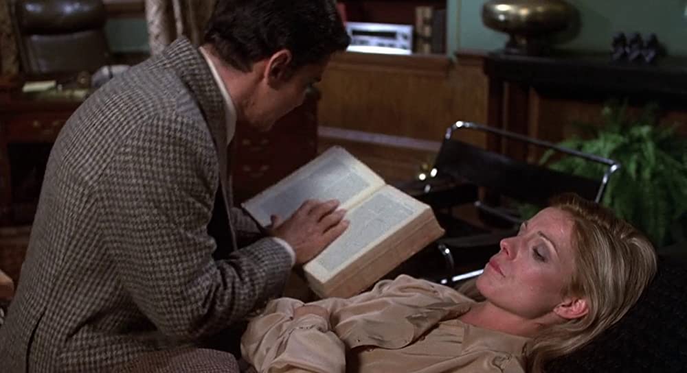 「ドラキュラ都へ行く」リチャード・ベンジャミン & Susan Saint Jamesの画像