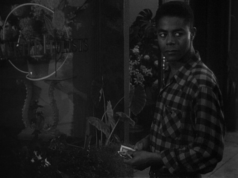 孤独な場所での画像