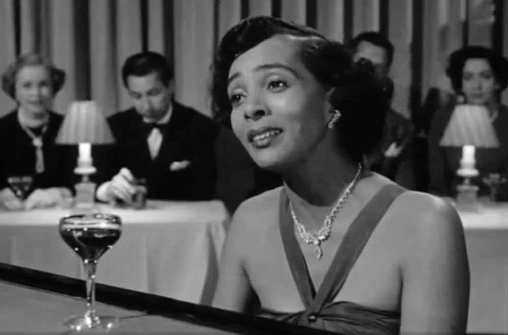 孤独な場所での画像