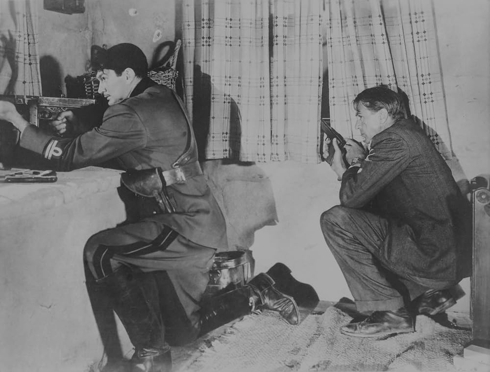 外套と短剣の画像