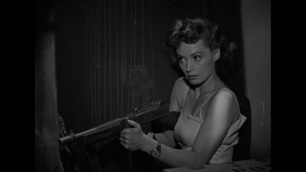 外套と短剣の画像