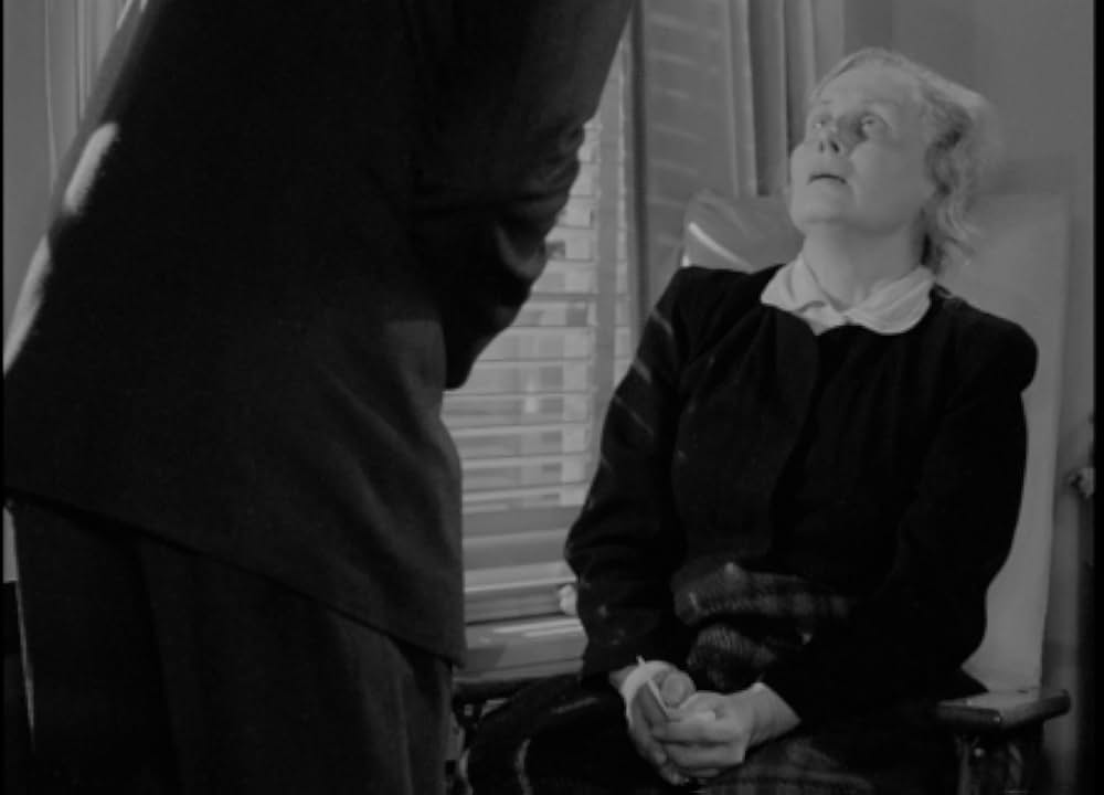 外套と短剣の画像