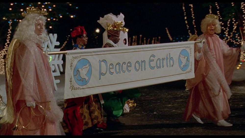 サンタに化けたヒッチハイカーは、なぜ家をめざすのか？の画像