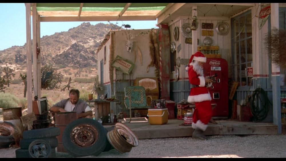 サンタに化けたヒッチハイカーは、なぜ家をめざすのか？の画像