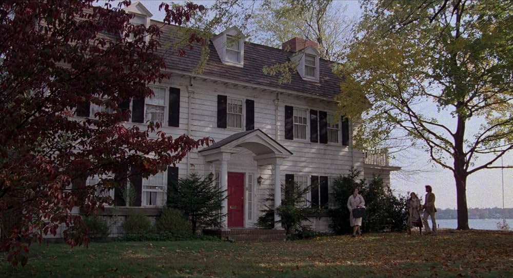 「悪魔の棲む家」の画像