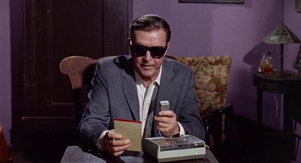 X線の眼を持つ男の画像