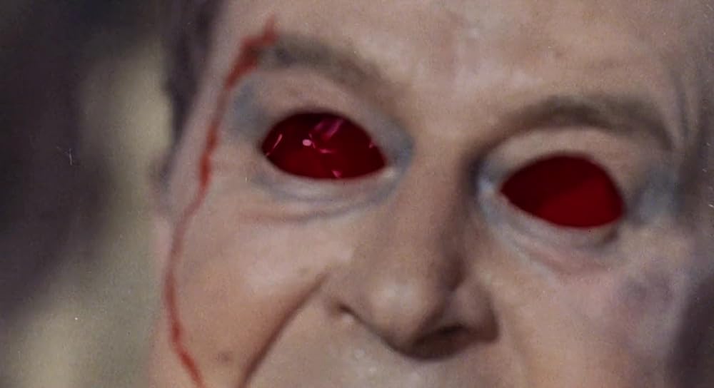 X線の眼を持つ男の画像