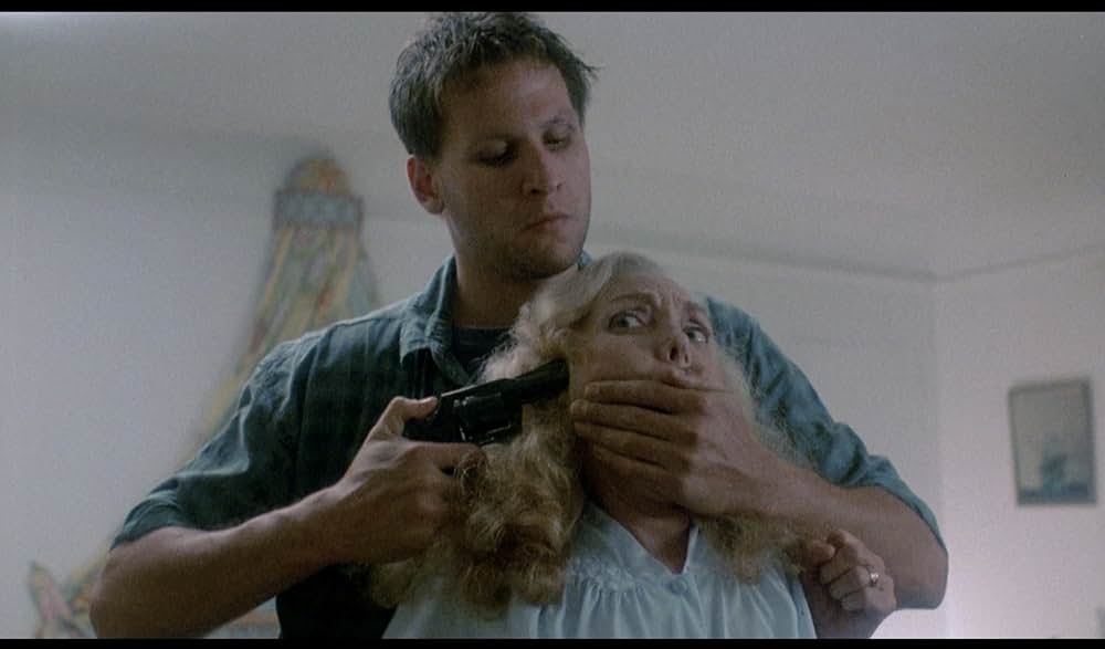 カーフュー／戦慄の脱獄囚の画像