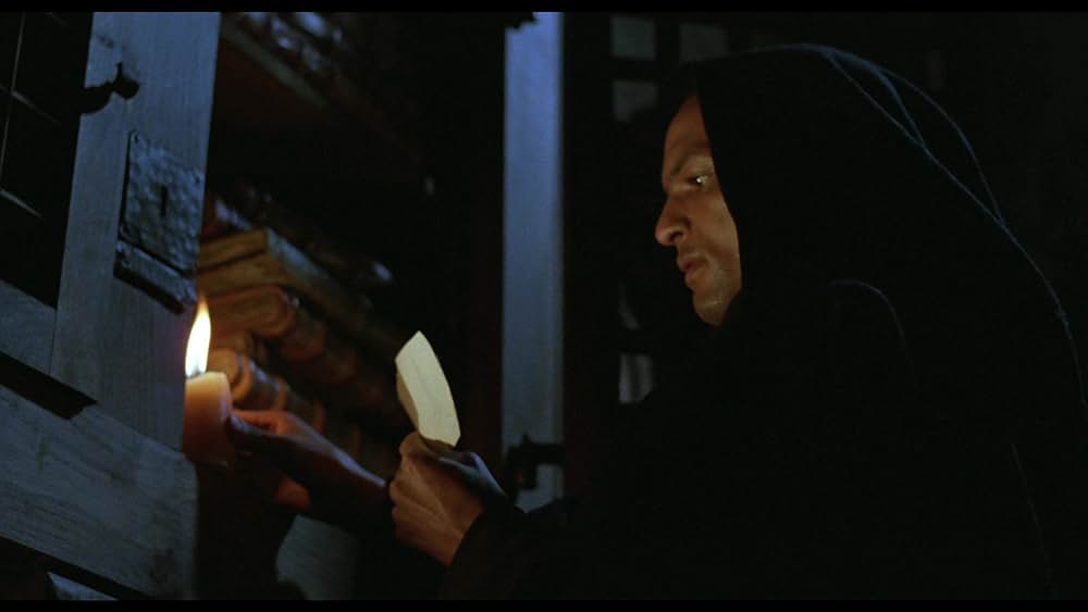 「薔薇の名前」の画像