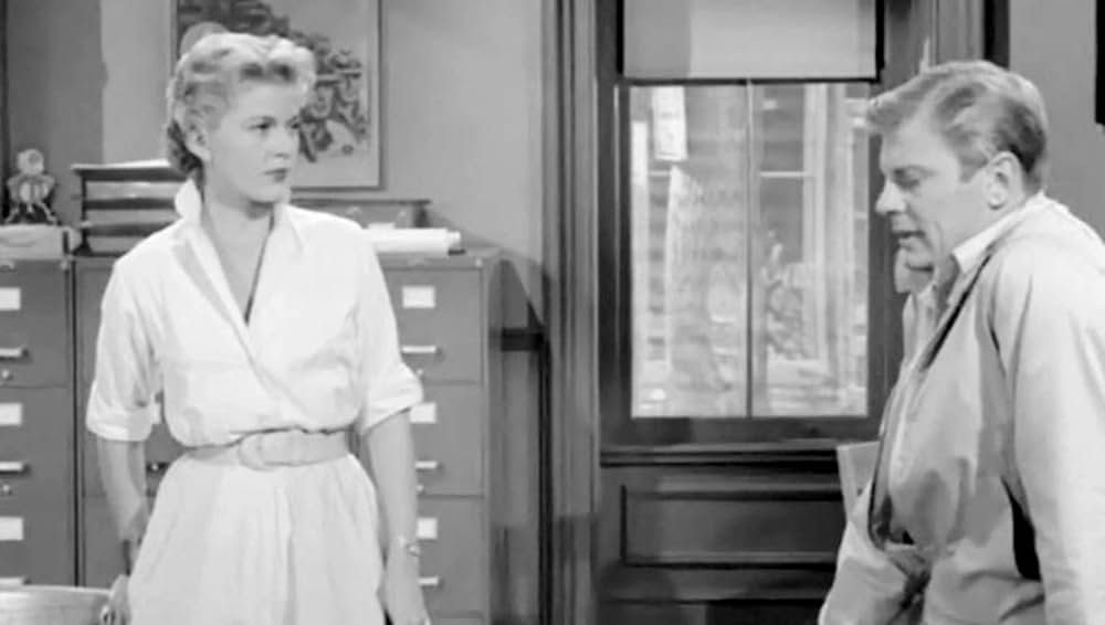 宇宙からの暗殺者の画像