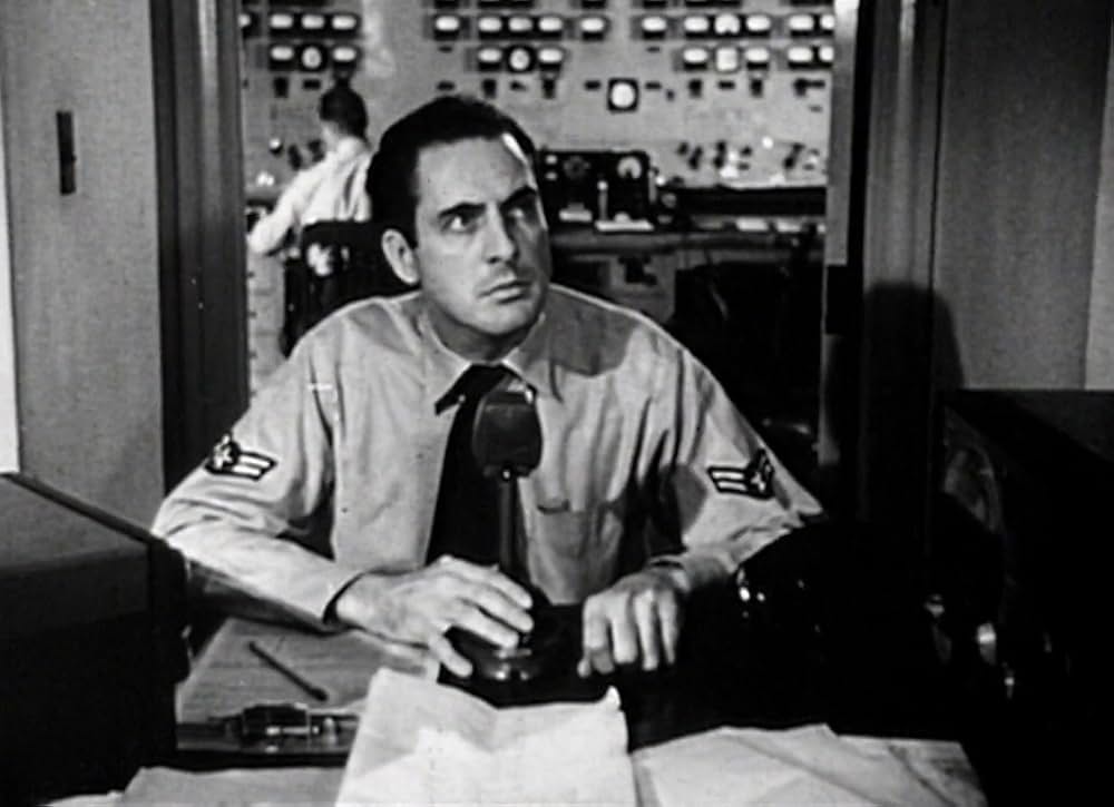 宇宙からの暗殺者の画像