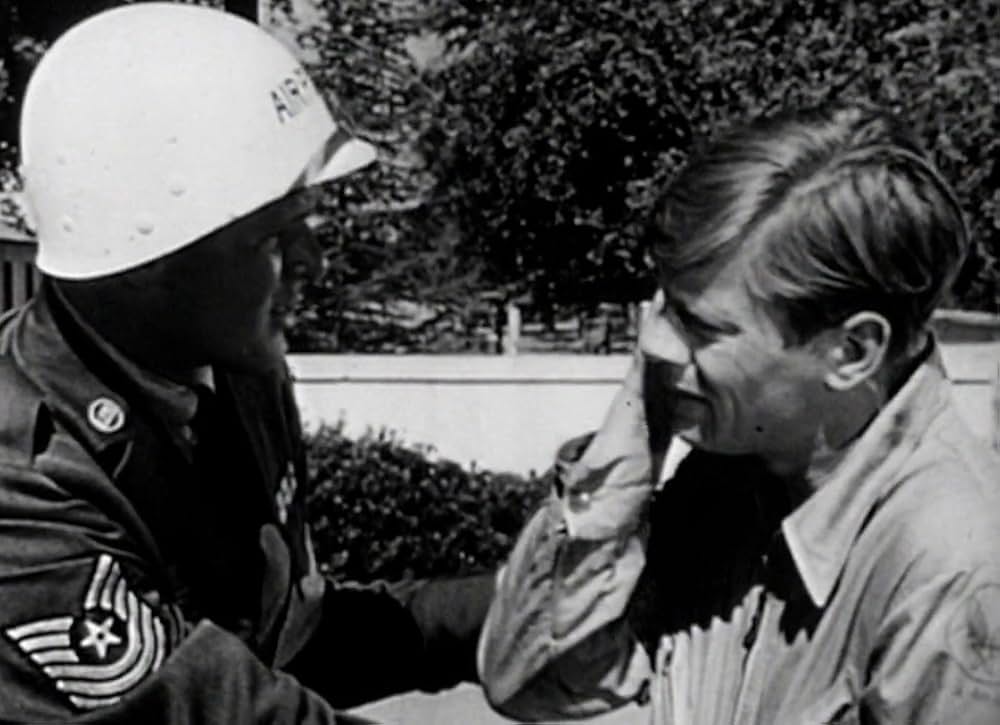 宇宙からの暗殺者の画像