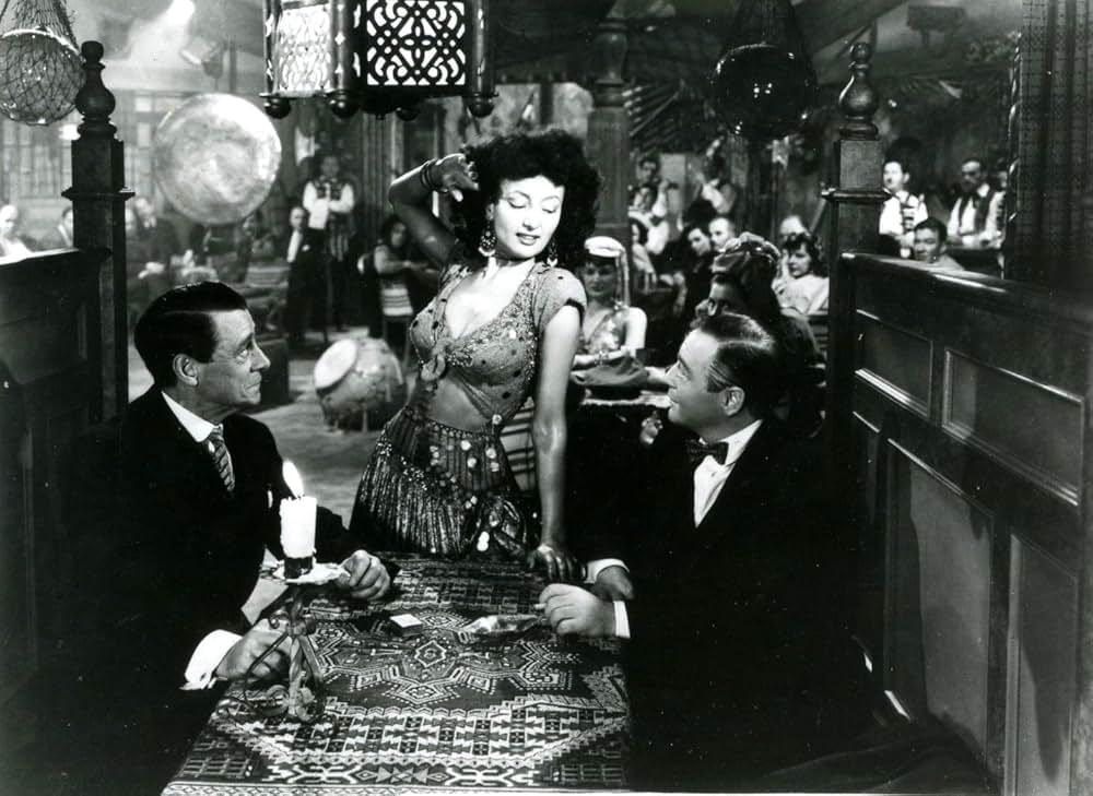 仮面の男の画像