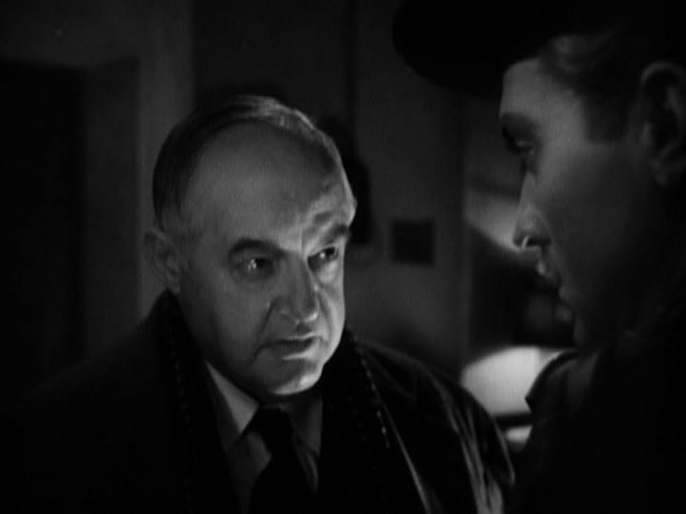 仮面の男の画像