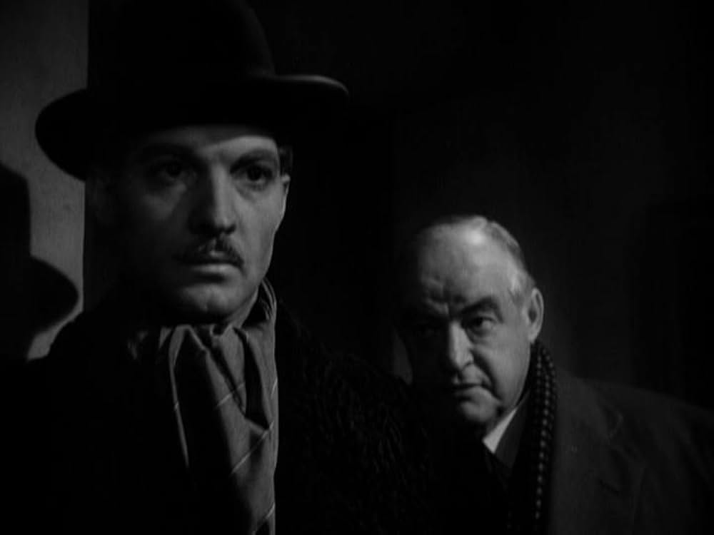 仮面の男の画像