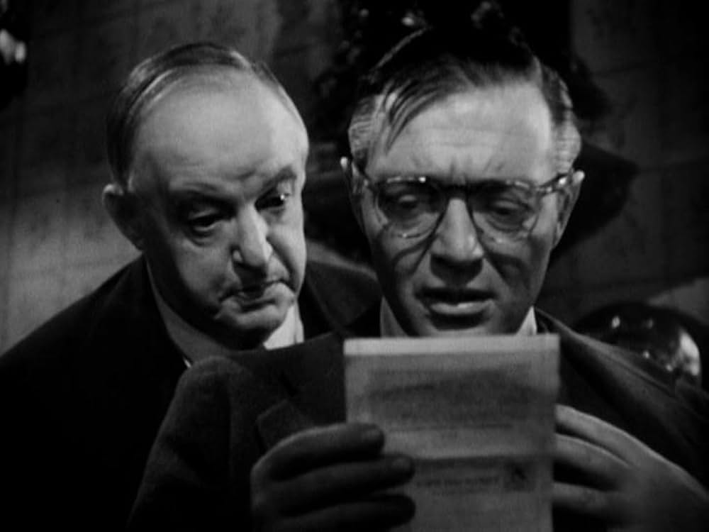 仮面の男の画像