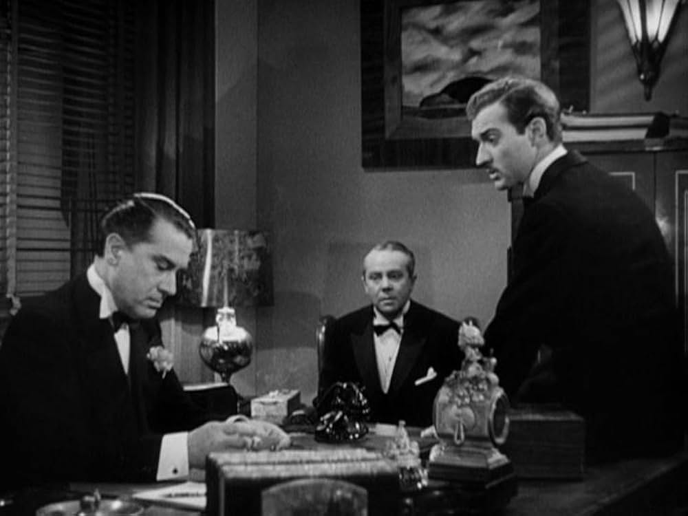 仮面の男の画像