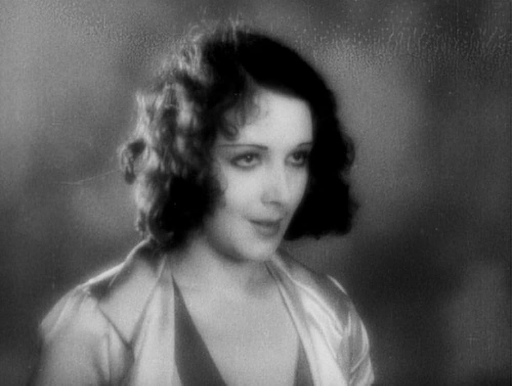 リッチ・アンド・ストレンジの画像