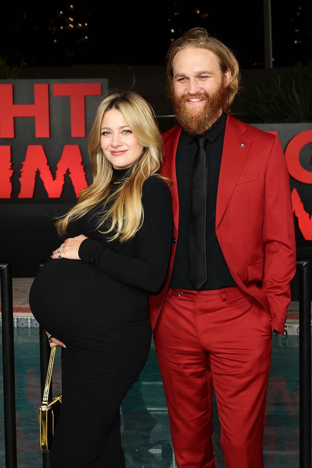 ナイトスイムの画像