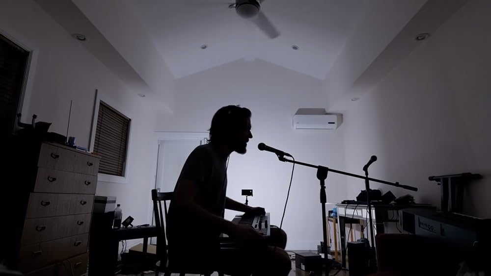 ボー・バーナムの明けても暮れても巣ごもりの画像