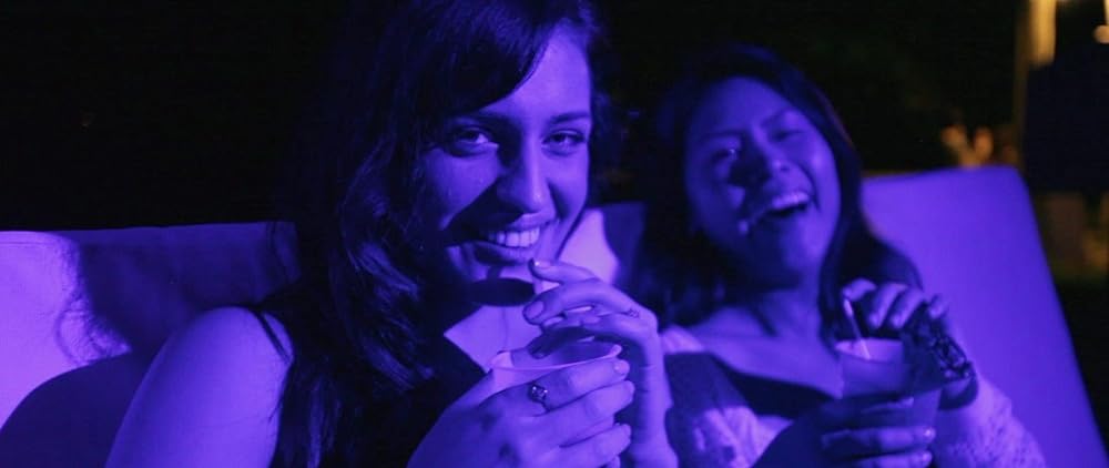 THE BITE 変身する女の画像