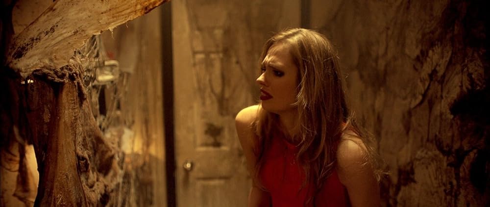 THE BITE 変身する女の画像