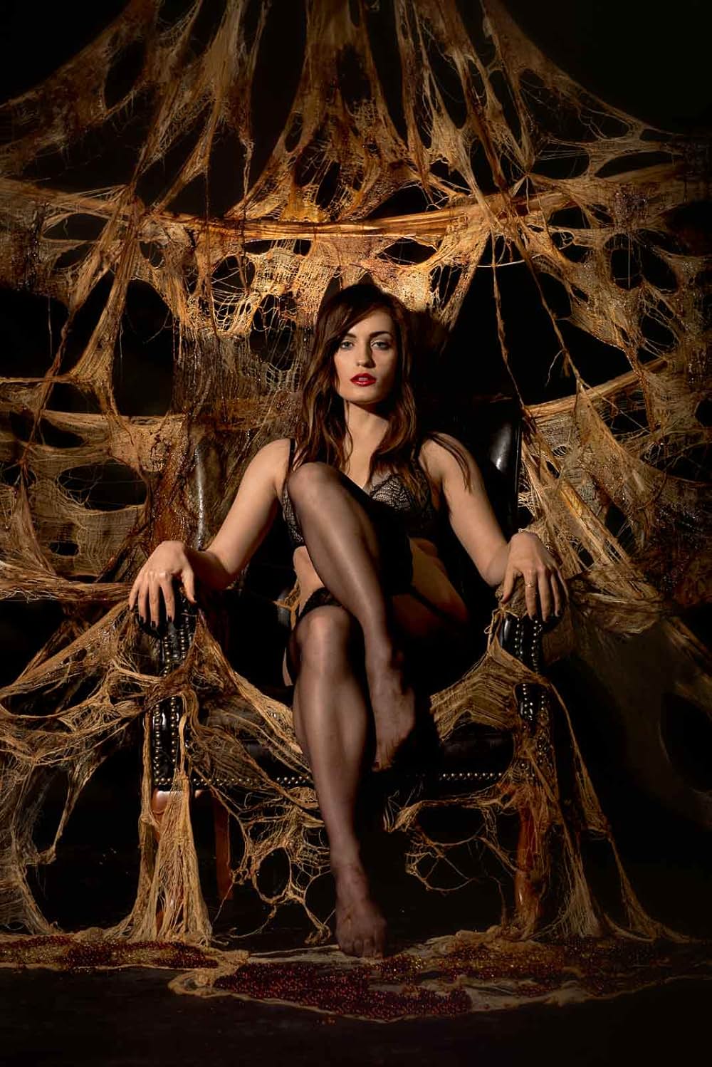 THE BITE 変身する女の画像