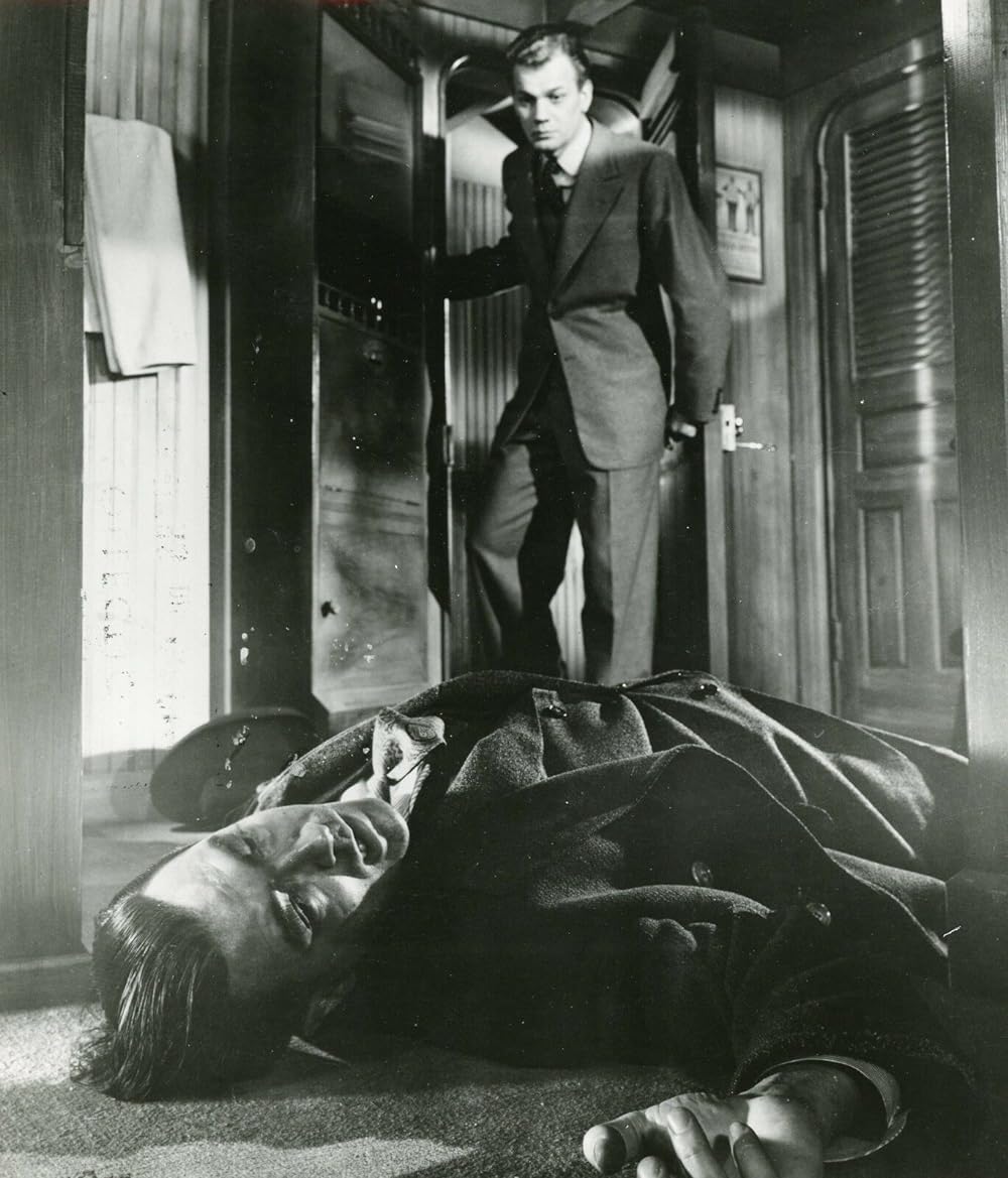 恐怖への旅の画像