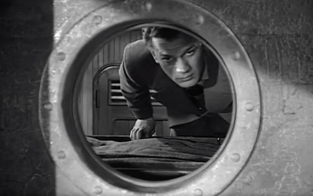 恐怖への旅の画像