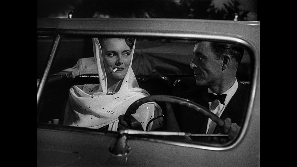 真昼の暴動の画像