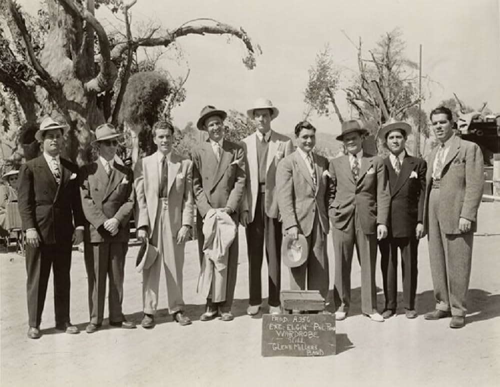 オーケストラの妻たちの画像