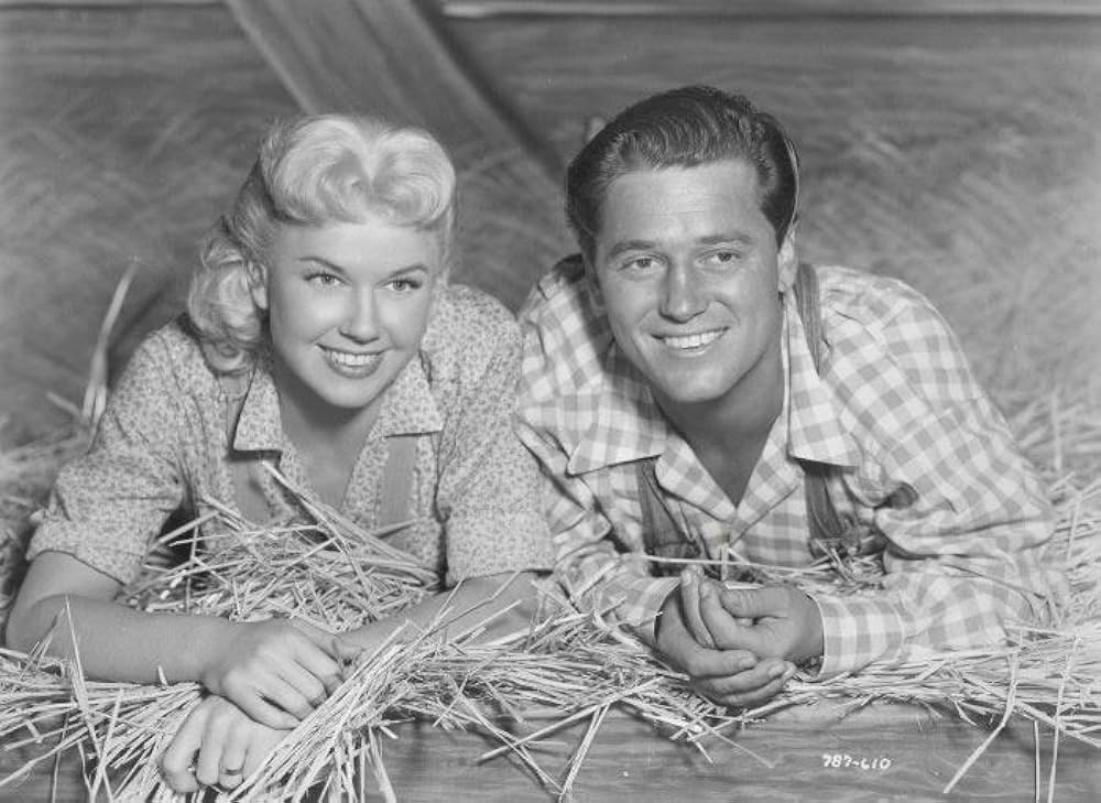 銀色の月明かりの下での画像