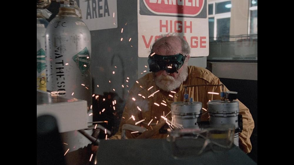 エイリアン・フロム・ディープの画像