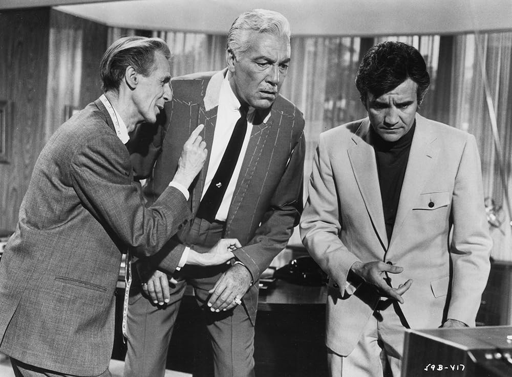 テニス靴をはいたコンピューターの画像