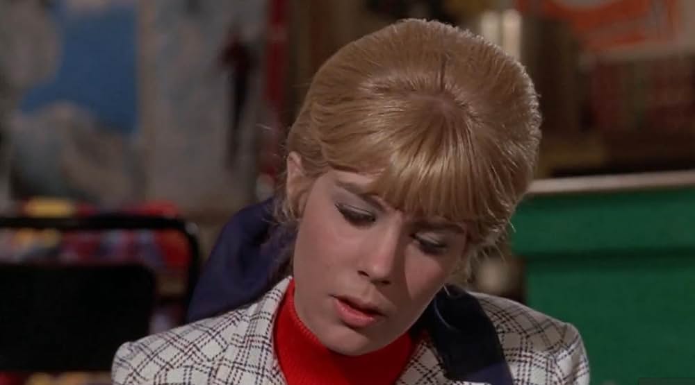 テニス靴をはいたコンピューターの画像