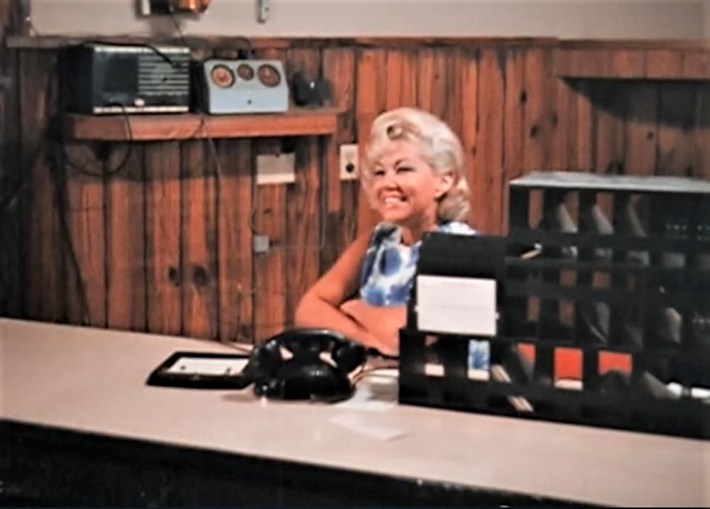 呪いの沼の画像