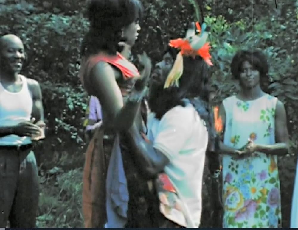 呪いの沼の画像