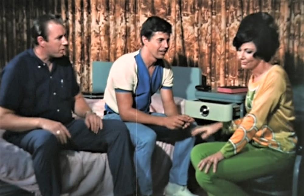 呪いの沼の画像