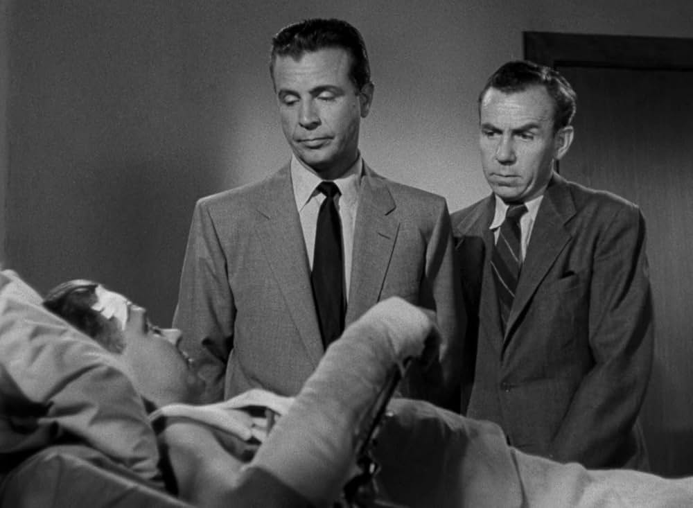 犯人を逃がすなの画像