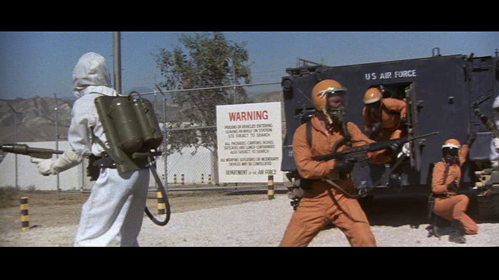 「スウォーム」の画像